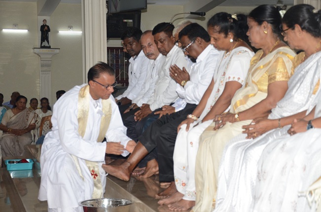 Maundy Thursday Observed with Solemnity at St. Anne Church, Thottam